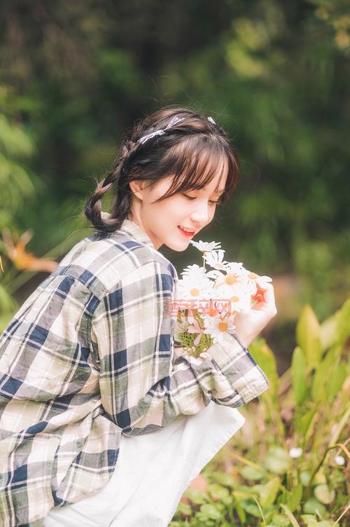 清纯派：释放青春魅力，感受少女的纯真与美丽