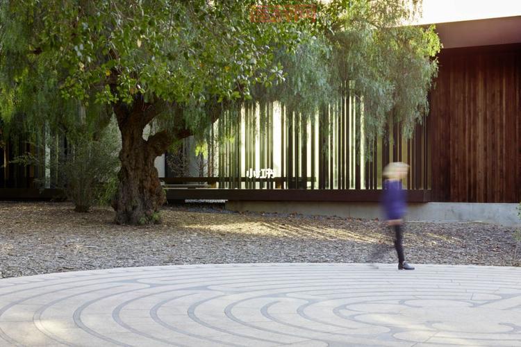 想在静谧的庭院外冥想？这几个准备工作要做好