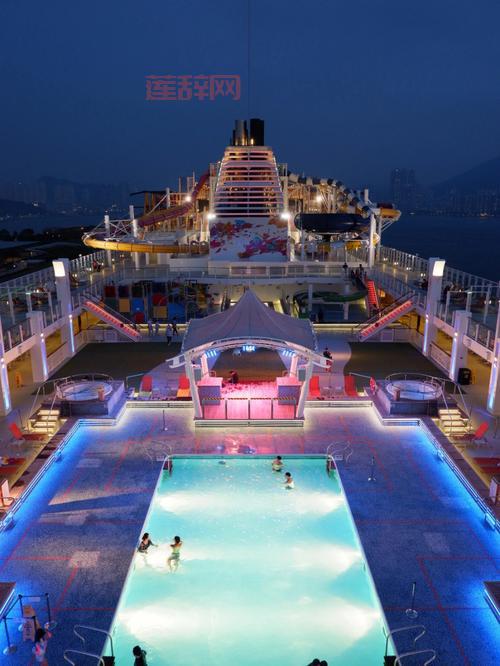 海王星号邮轮：香港五星级豪华邮轮的璀璨之旅