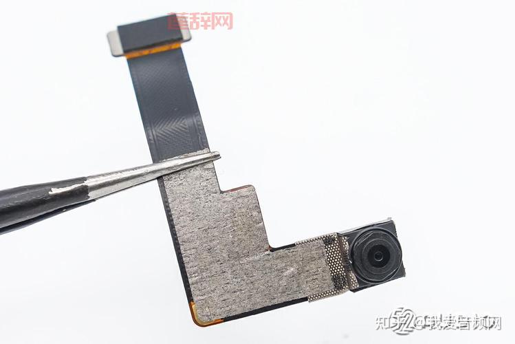 朵唯D700全面解析:3.2英寸屏幕与200万像素摄像头表现如何