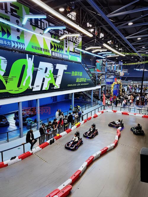 卡丁车连喷技巧大揭秘,弯道超车就这么简单!