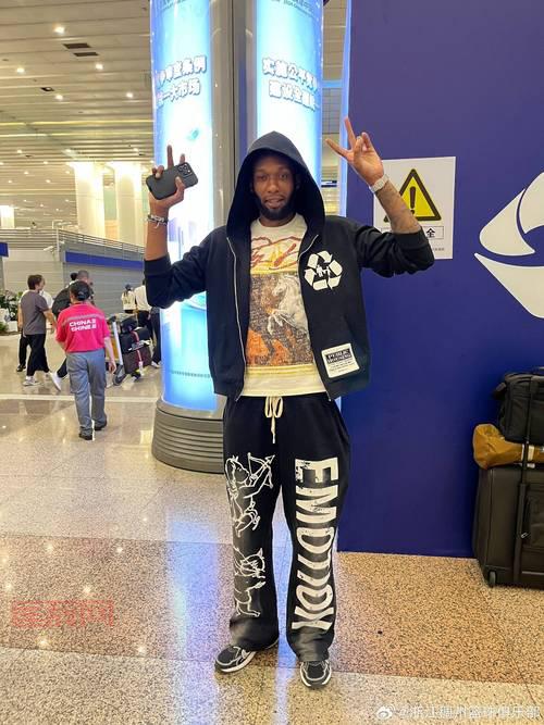 EDG现役队员国籍大揭秘,竟然有两位韩国外援?